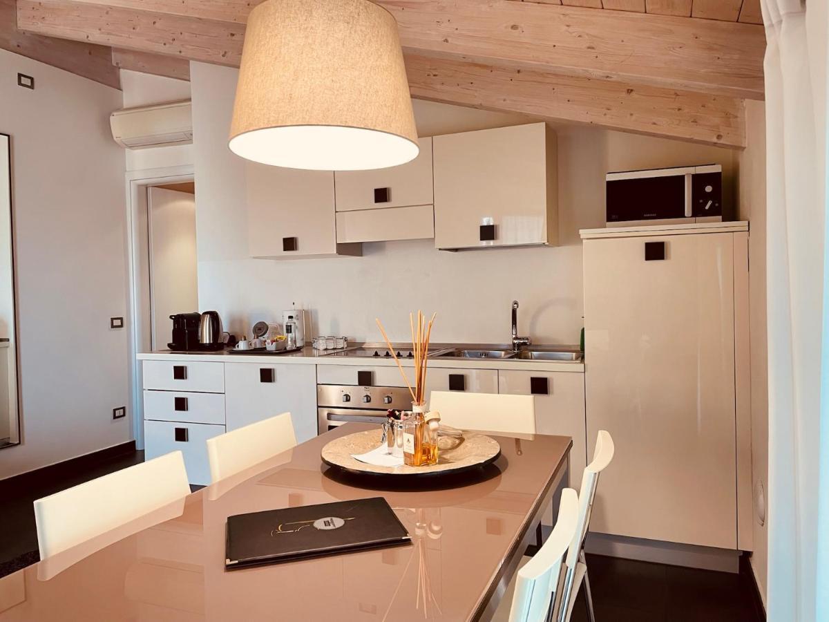 Residence Del Lago Desenzano del Garda Exteriör bild