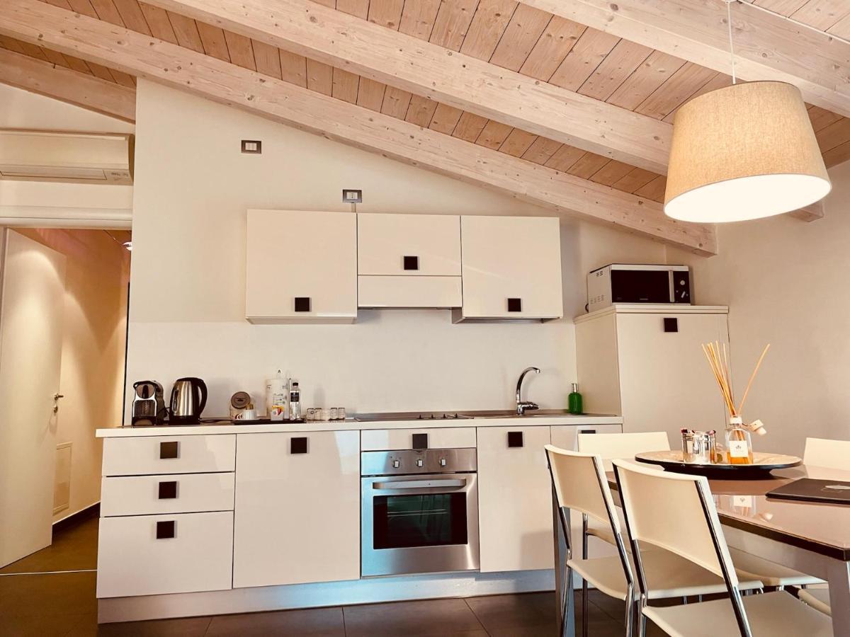 Residence Del Lago Desenzano del Garda Exteriör bild