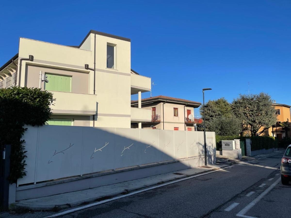 Residence Del Lago Desenzano del Garda Exteriör bild