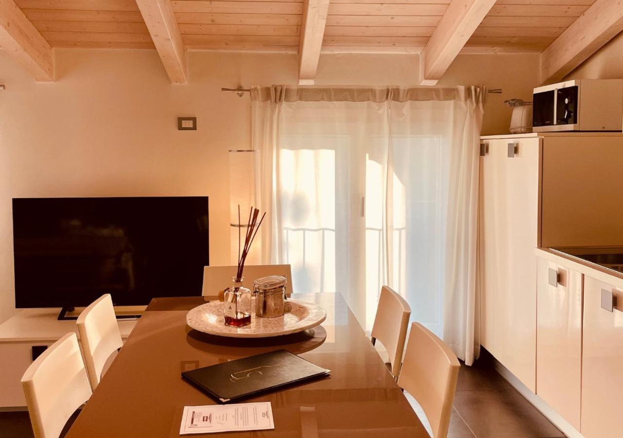 Residence Del Lago Desenzano del Garda Exteriör bild