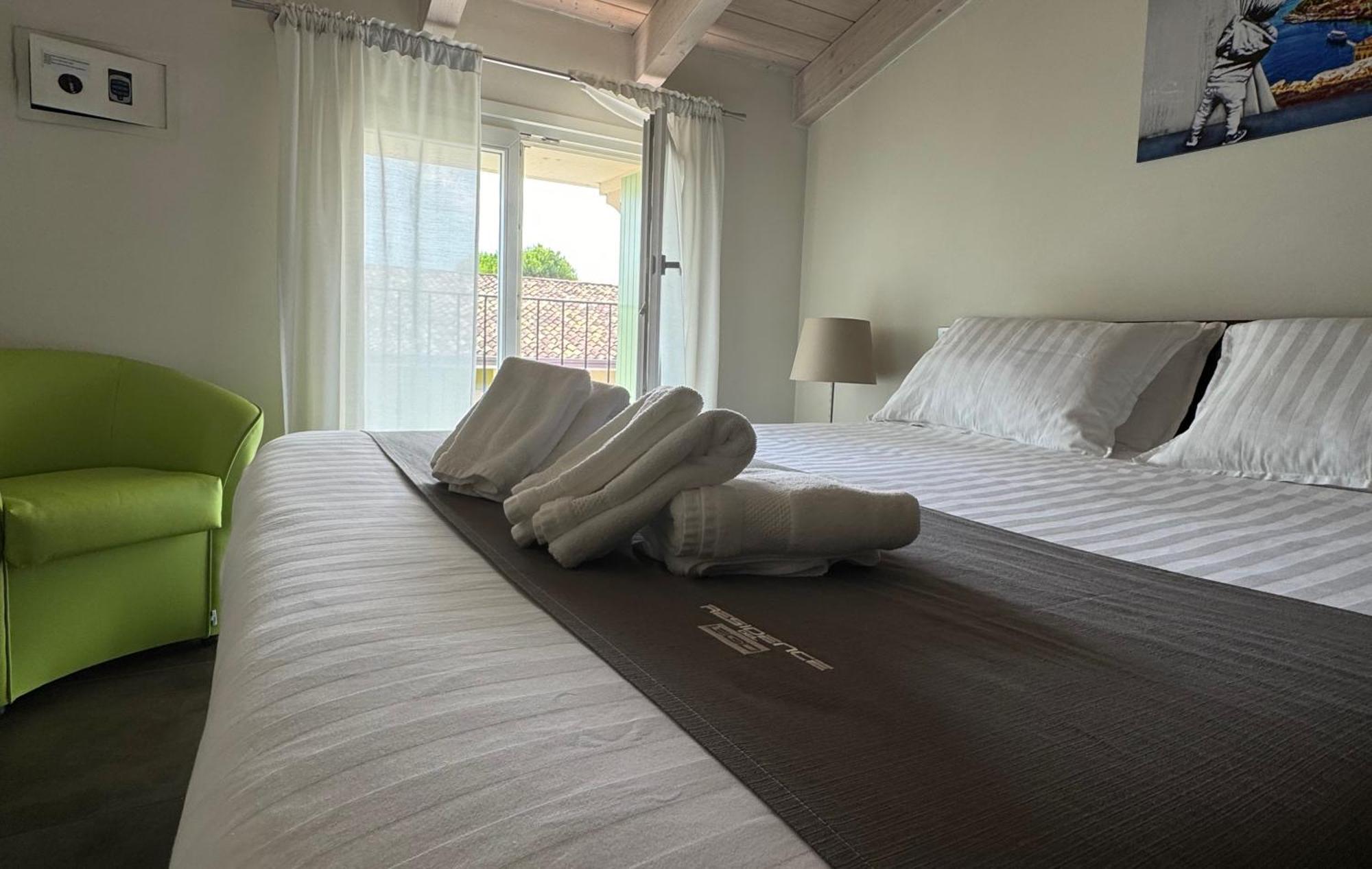 Residence Del Lago Desenzano del Garda Exteriör bild